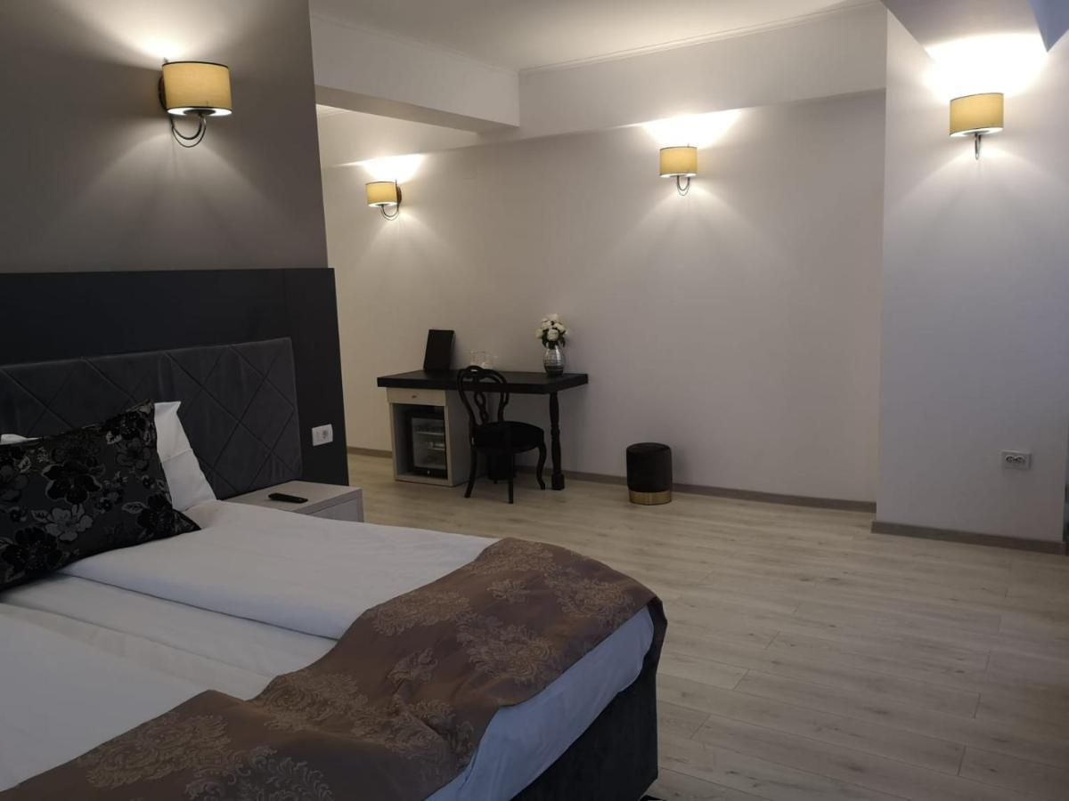 Hotel Helin - Calea Bucuresti Craiova Exterior foto